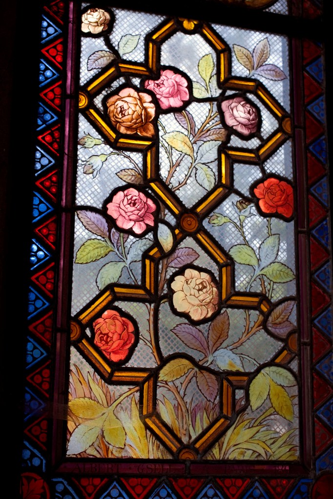 Marcus Bunyan. 'Stones, Vaults, Flowers: Père Lachaise' 2017-2020