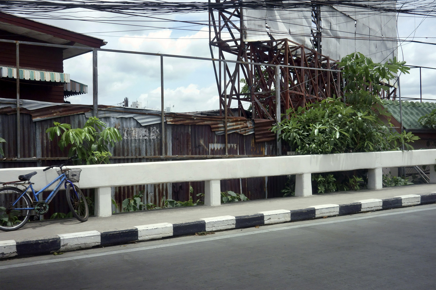 Marcus Bunyan. 'Oblique' 2019 Marcus Bunyan. 'Oblique' 2019